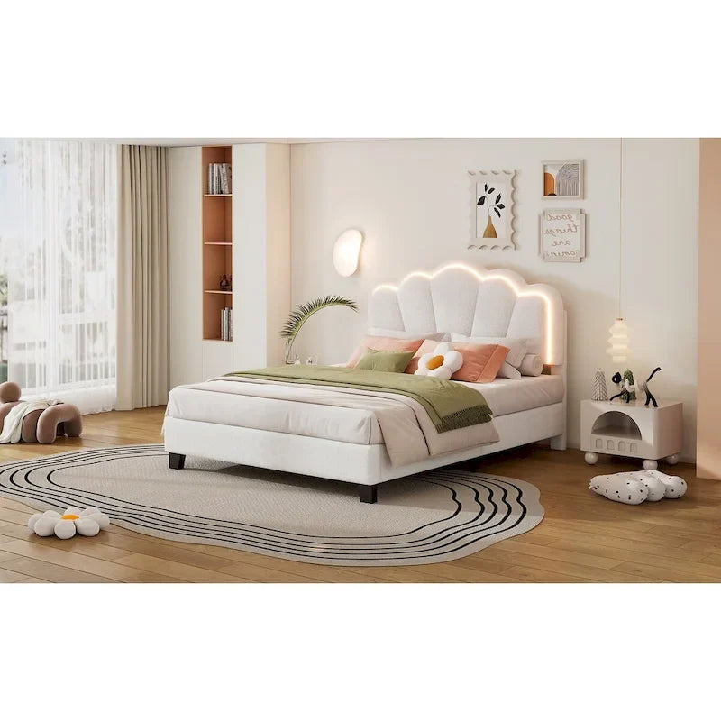 Cama tapizada Sherpa tamaño matrimonial con cabecero floral con LED