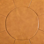 Puf de cuero de plena flor cuadrado de 34.5" con patas de madera maciza