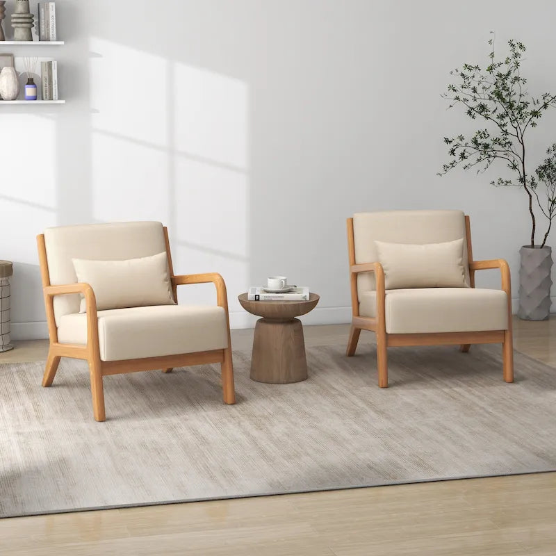 Sillón decorativo tapizado en tela con patas de madera