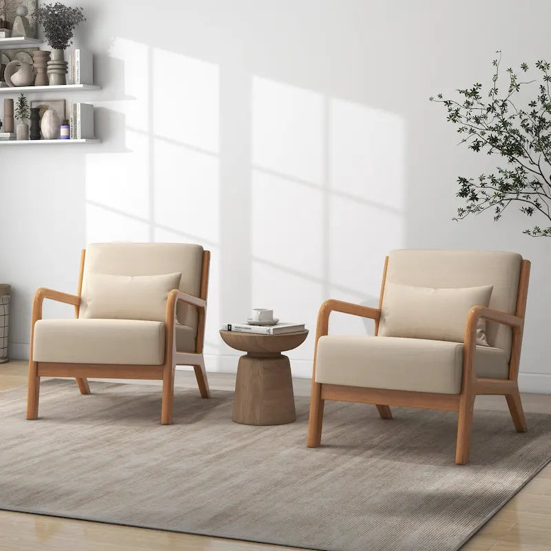 Sillón decorativo tapizado en tela con patas de madera