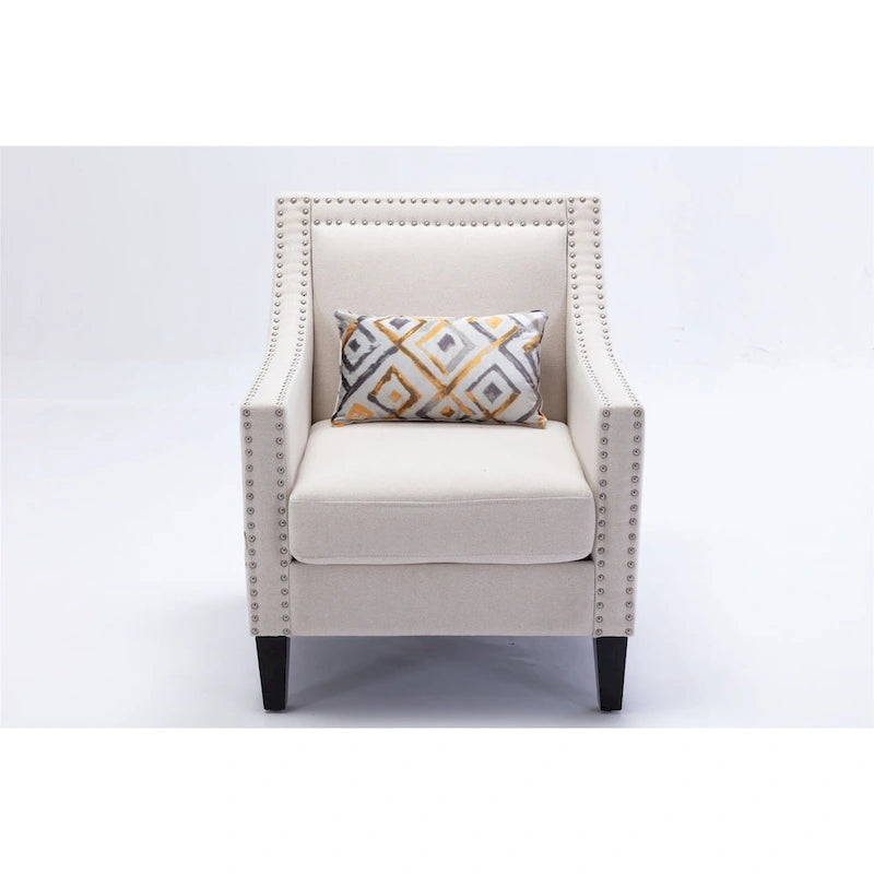 Sillón tapizado en lino con tachuelas y patas de madera maciza