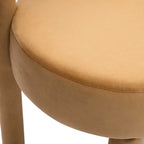 Silla de comedor tapizada en terciopelo