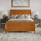 Cama de plataforma de perfil bajo de madera maciza Portland con piecera a juego