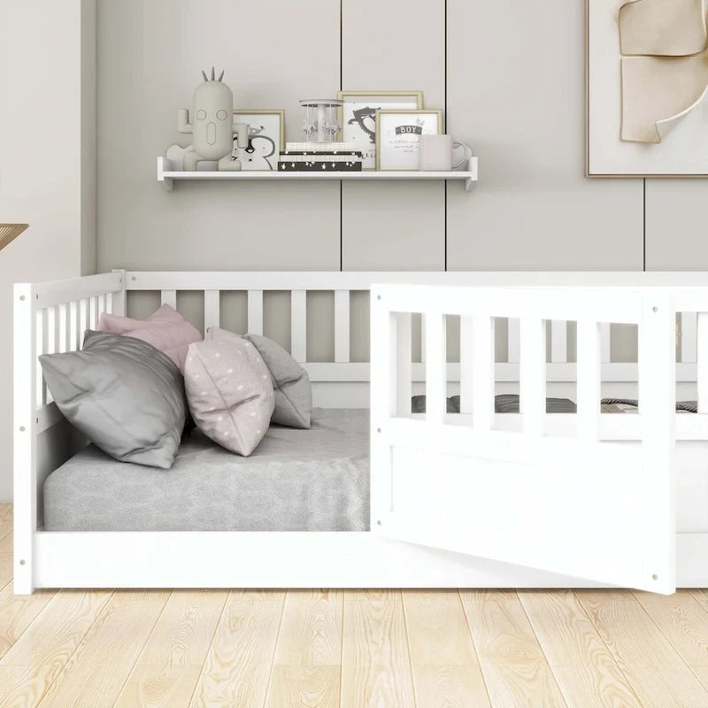 Estructura de cama infantil de madera para el suelo con barandillas de seguridad
