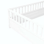 Estructura de cama infantil de madera para el suelo con barandillas de seguridad
