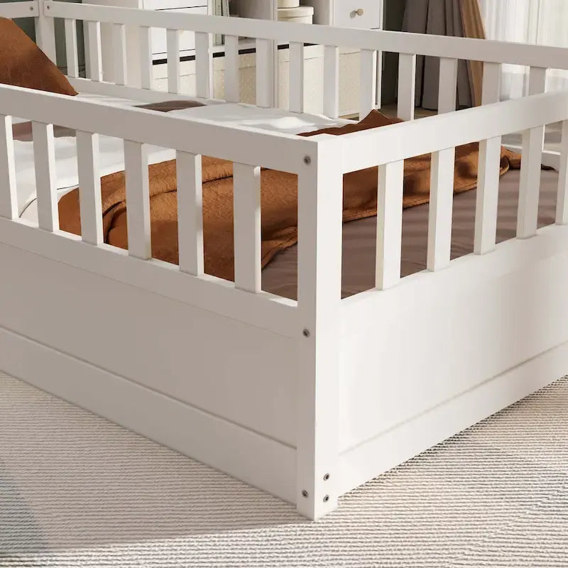 Estructura de cama infantil de madera para el suelo con barandillas de seguridad