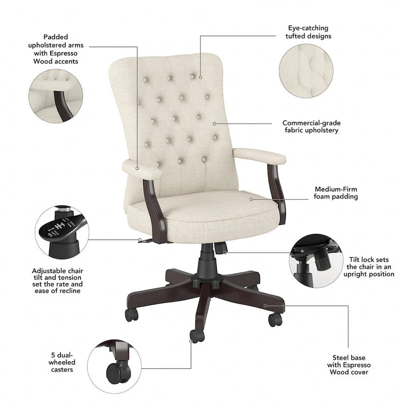 Sillón de oficina con respaldo alto, capitoné y reposabrazos