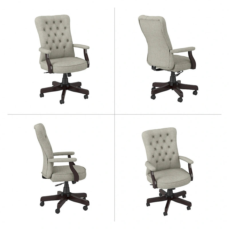 Sillón de oficina con respaldo alto, capitoné y reposabrazos